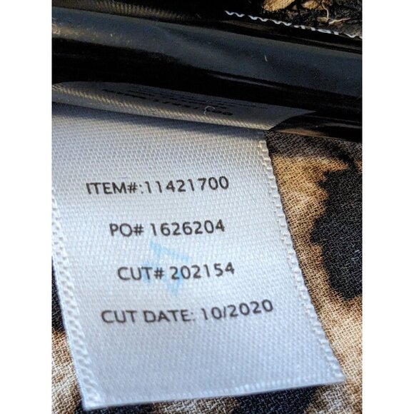 Torrid Harper Georgette Blouse Womens Plus 3X Leopard Print Roll Tab Split Neck - Picture 13 of 14